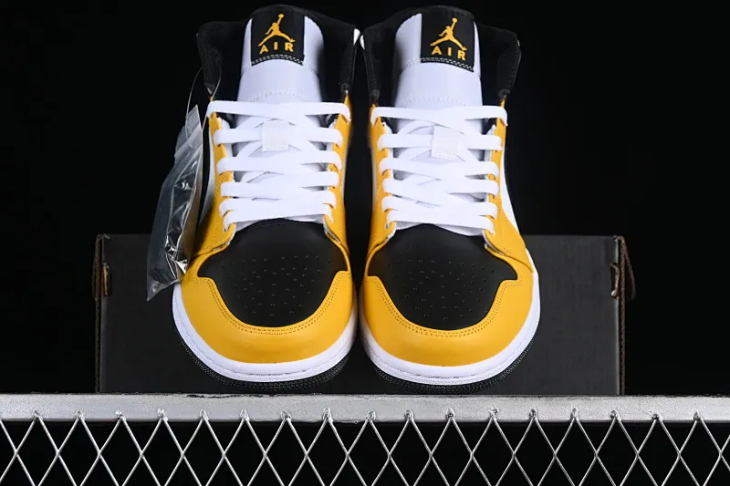 All categories Air Jordan Jordan series basketball shoes Air Jordan 1 Mid Air Jordan 1 Mid AJ1 Joe 1 white black yellow Chinese culture and leisure sneakers DQ8426-701
